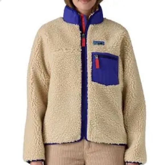 Patagonia Jackets & Blazers - LOOKING TO BUY THIS Patagonia Cream and Blue Fleece Jacket